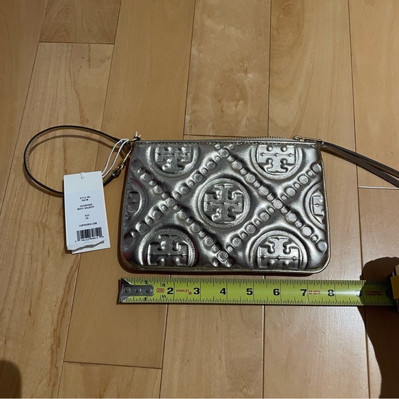 NWT Tory Burch T monogram puffy metallic pouch - Picture 6 of 7